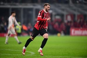 S-希门尼斯经纪人否认转会传闻：他不会离开米兰，都是假消息