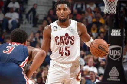 b体育官网-放弃拉夫非坏事！骑士冲刺阶段更专注：挑战3大劲旅