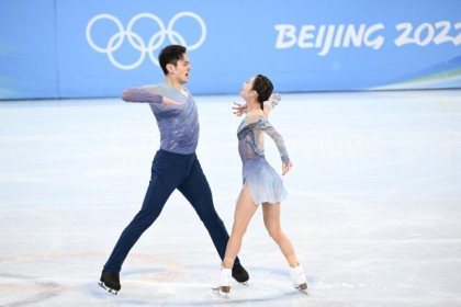 b体育官方下载-“葱桶”不在意破纪录仍有“大招” 彭金接近赛季最佳