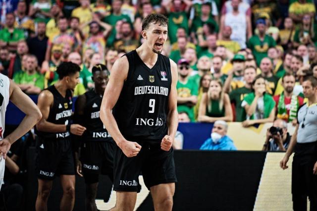 1662639732858023249.jpg a5200b89ly1h5uyv3qi72j20rs0ijwhz.jpg